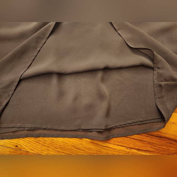 Apt. 9 Dark Gray Pleated Ruffleneck Sleeveless Lined Blouse Women's Size L - Picture 13 of 13